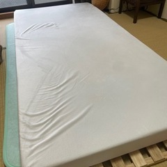 11月30まで/モットンの枕、マットレス、汗吸い取りシートのセット！の画像