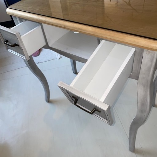 早い者勝ち！　ネイルドレッサー　中古　ドレッサーとしても◎