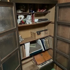 アンティーク 本棚の画像