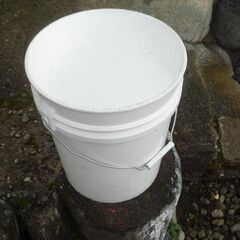 プラスチック入れ物