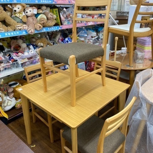 【ニトリ】ダイニング5点セット入荷しました