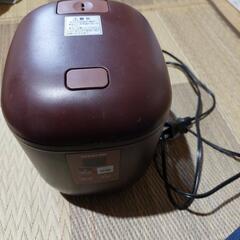 炊飯器　中古　1.5合　18年製