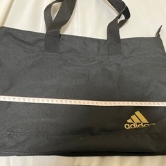 アディダス　ボストンバッグの画像