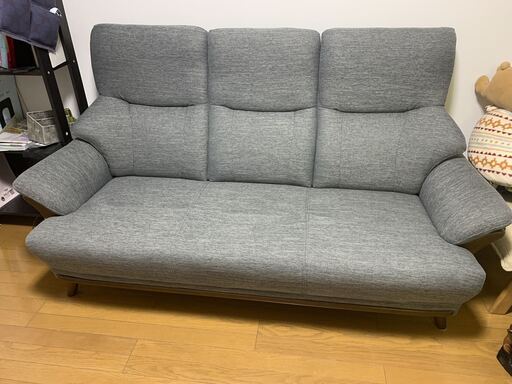 3人用布張りソファ　ニトリ