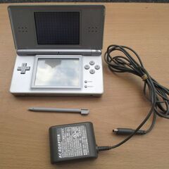 ☆任天堂 ニンテンドー NINTENDO DS Lite USG...