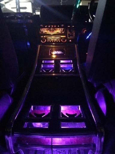 エルグランドE51 センターコンソール、サイドテーブルセット