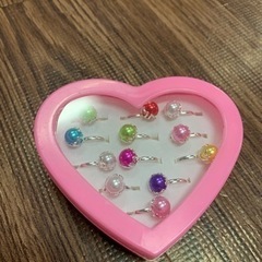 おもちゃ指輪