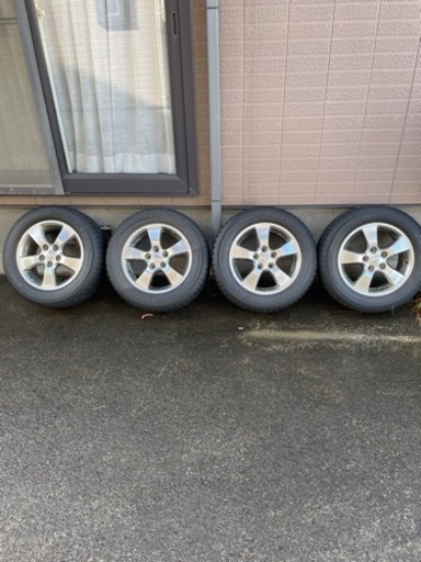 タイヤ215/60R16 4本セット　エスティマで使用