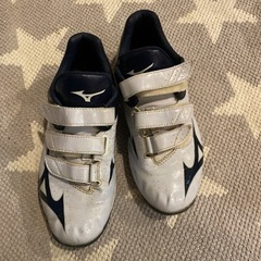 野球　トレーニングシューズ　ミズノ