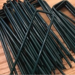 人工芝・ガーデニング用　Ｕ字ピン10本100円の画像