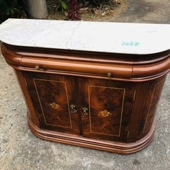 1068番　収納