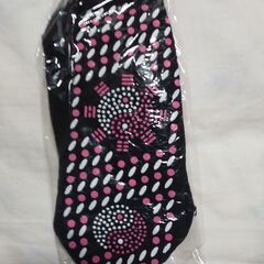 新品 / 自己発熱靴下　～血行がよくなる靴下～