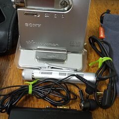 レア♪SONY♪ DAT♪ WALKMAN♪  DATウォークマン♪TCD-D7♪ソニー♪ MDウォークマン♪MZ-N10♪デジタル♪オーディオ♪テープコーダー♪通電確認品♪2個セット♪希少の画像