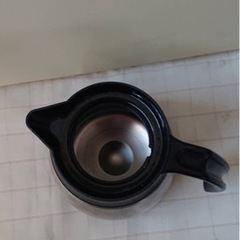 魔法瓶ポット　保温タイプ　シルバー　ポットの画像