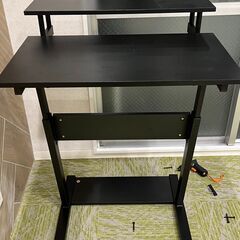 スタンディングデスク 昇降式デスクの画像