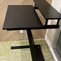 スタンディングデスク 昇降式デスクの画像