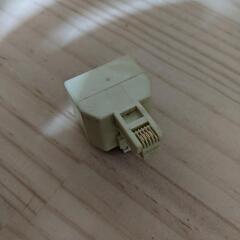 固定電話の二股ソケット TEL 分岐用 分配用の画像