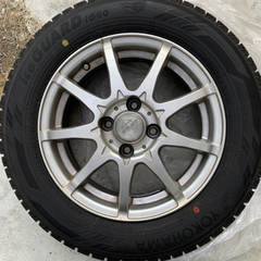 YOKOHAMAタイヤ　iceGUARD 175/65R14  19年製　4本セットホイル付き