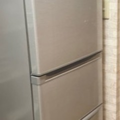 【引き取り者決定】引き取り限定　東芝冷蔵庫の画像