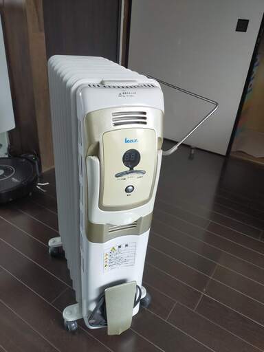 ＜11/27まで＞価格交渉可　お子さんやペットも安心　オイルヒーター