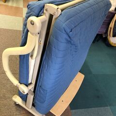 折り畳みベッドの画像