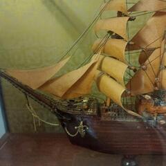 船の模型の画像