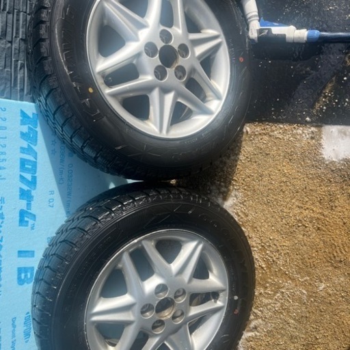 【ご成約ありがとうございました(*˘︶˘*).｡.:*♡⠀】プリウスに使用　195/65R15 スタッドレス
