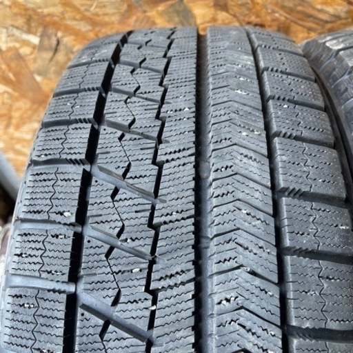 極上タイヤ　BRIDGESTONE ブリヂストン　ブリジストン　VRX 205/50R16 スタッドレス タイヤ　2016年製　16イ