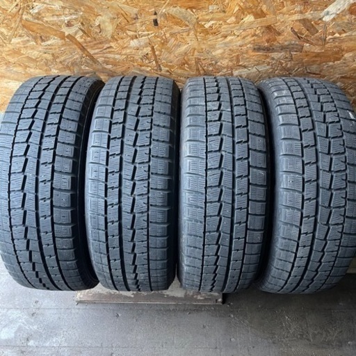 バリ山　DUNLOP ダンロップ　WM01 215/55R17 スタッドレス タイヤ　2017年製　17インチ