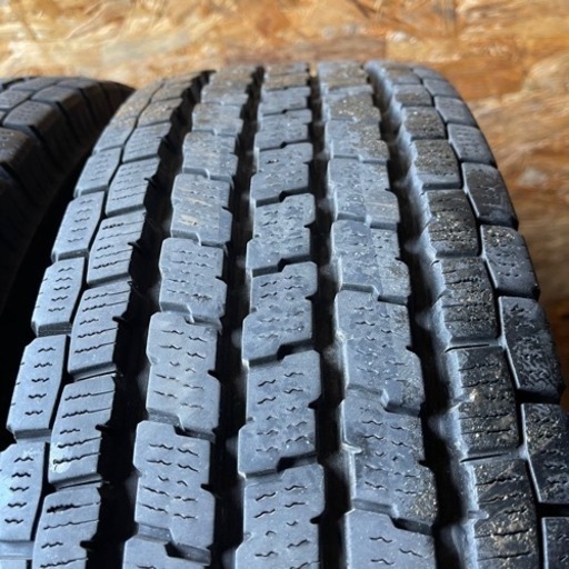 極上タイヤ　YOKOHAMA ヨコハマ　IG91 195/80R15 107/105L LT スタッドレス タイヤ　2019年製　15