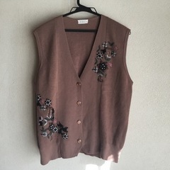 ニットベスト