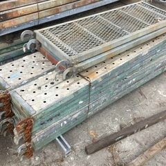 画像のような金属の板を売ってください