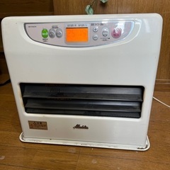 アラジン　石油ファンヒーター　2012年製