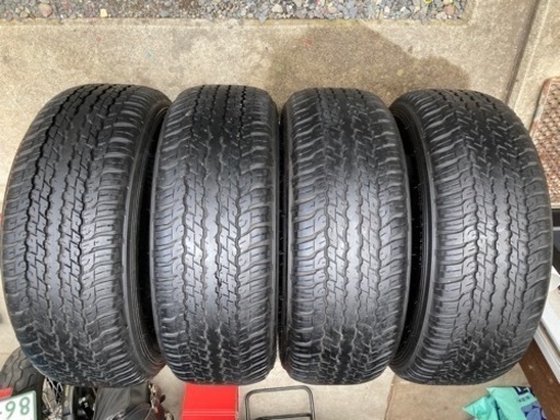 ダンロップ265/65R17 2018年51週　溝6.4mm まだまだ使えます。