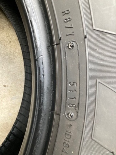ダンロップ265/65R17 2018年51週　溝6.4mm まだまだ使えます。