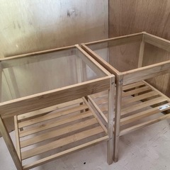 IKEAネスナサイドテーブル2つ