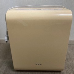 加湿器２台セット　SHARP HV-R50CX-G   SANYO CFK-VW50B の画像