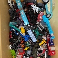 トミカ大量セット売り！中古品♪(トミカ以外も1〜2個アリ)