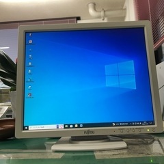 17インチ　PCモニター　FUJITSU