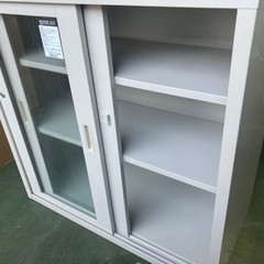 ● 保管庫、書庫、ガラス引き戸の画像