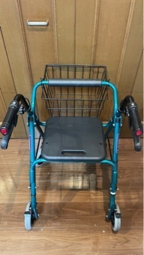 四輪歩行器　(KW20)カワムラサイクル