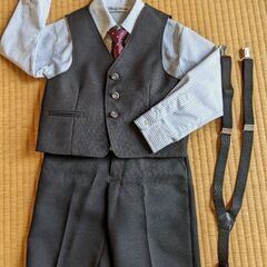 ☆ボーイズ 長袖ベストスーツ 黒 110サイズ☆サスペンダー付☆...