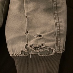 H&M カーキジャケットの画像