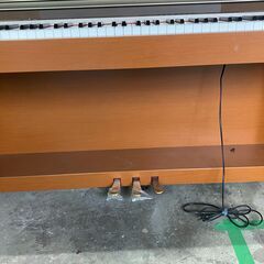 YAMAHA ヤマハ 電子ピアノ CLP-330C 09年製 クラビノーバ/Clavinova 椅子付きの画像