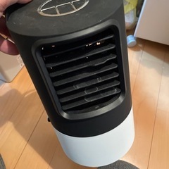 空冷機　水を入れて扇風機が回ります。