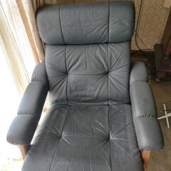 チェア　フジファニチャー オットマン付き