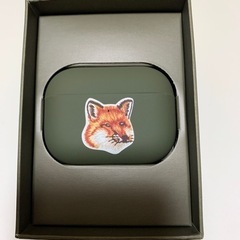 新品メゾンキツネ　AIRPODS PROケース