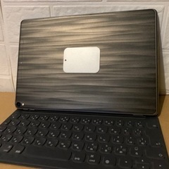 iPad pro 10.5 simフリー Smart Keyboard付き