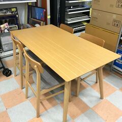 ニトリ 4人用ダイニングセット  木目調/ナチュラル  W(幅)150×H(高さ)70×D(奥行き) 80cm ※クリーニング済み