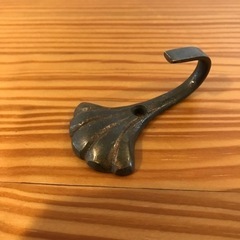 【真鍮製フック３個セット】ヨーロッパアンティーク調 シェルフックの画像